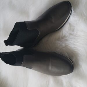 Metaphor Shoes